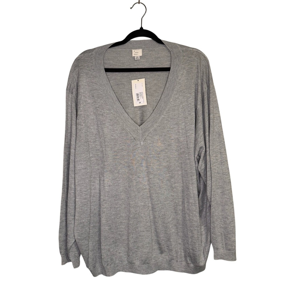 A New Day V-Neck Pullover Sweater Gray Classic Minimalist Closet Staple 2X NWT
